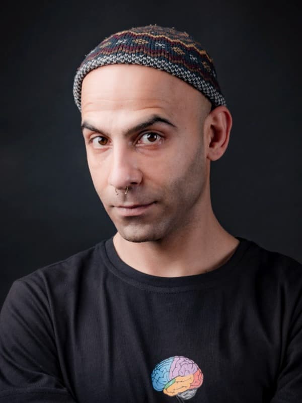 Cenk Dost Verdi portresi
